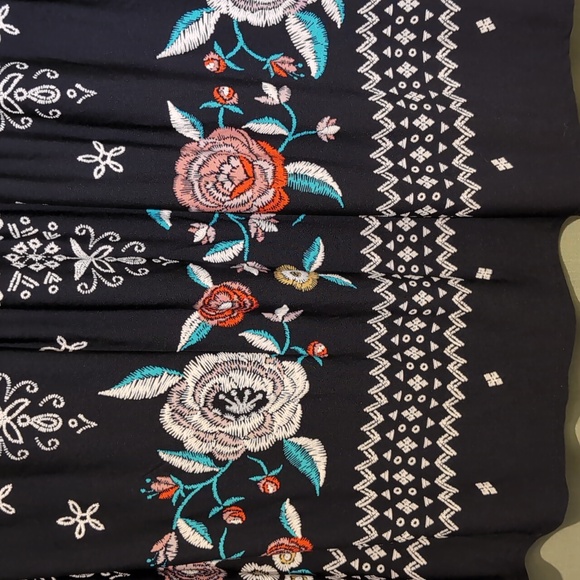 Poly knit pleated front fit & flare - Picture 3 of 3